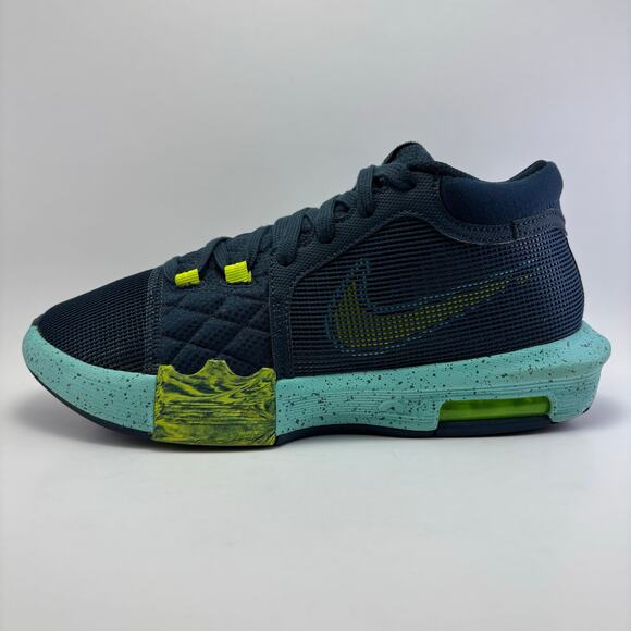 NIKE LeBron Witness VIII Basketball Shoes Mens Size 7.5 - Picture 3 of 12